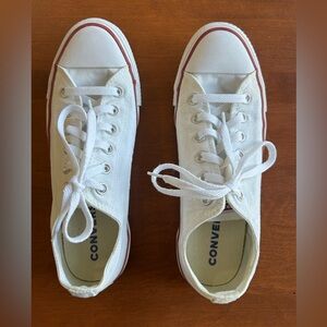Women’s Converse Size 10